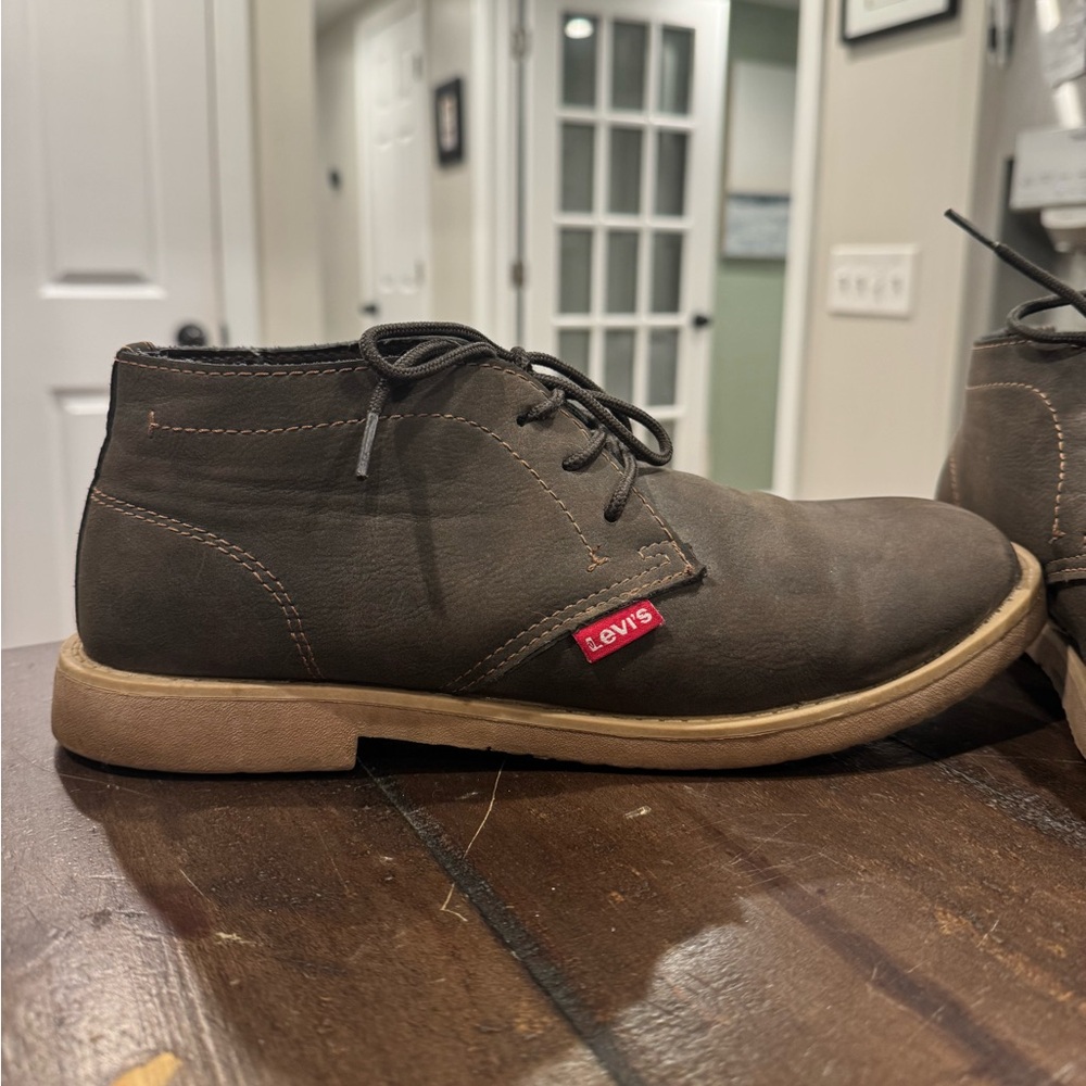 Men's Levi’s Brown Leather Shoes View 4
